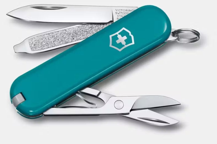 Victorinox Swiss Army Classic SD | Alpine Country Lodge | St